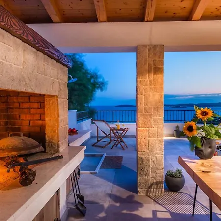 Bella Casa Eta Ferienhaus *