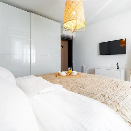 Bella Casa Eta 펜션